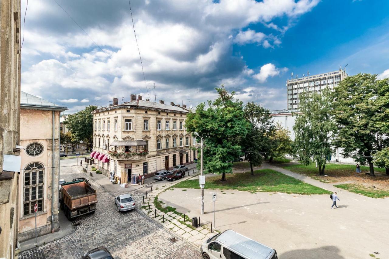 Kumpel Apartment Лвив Екстериор снимка