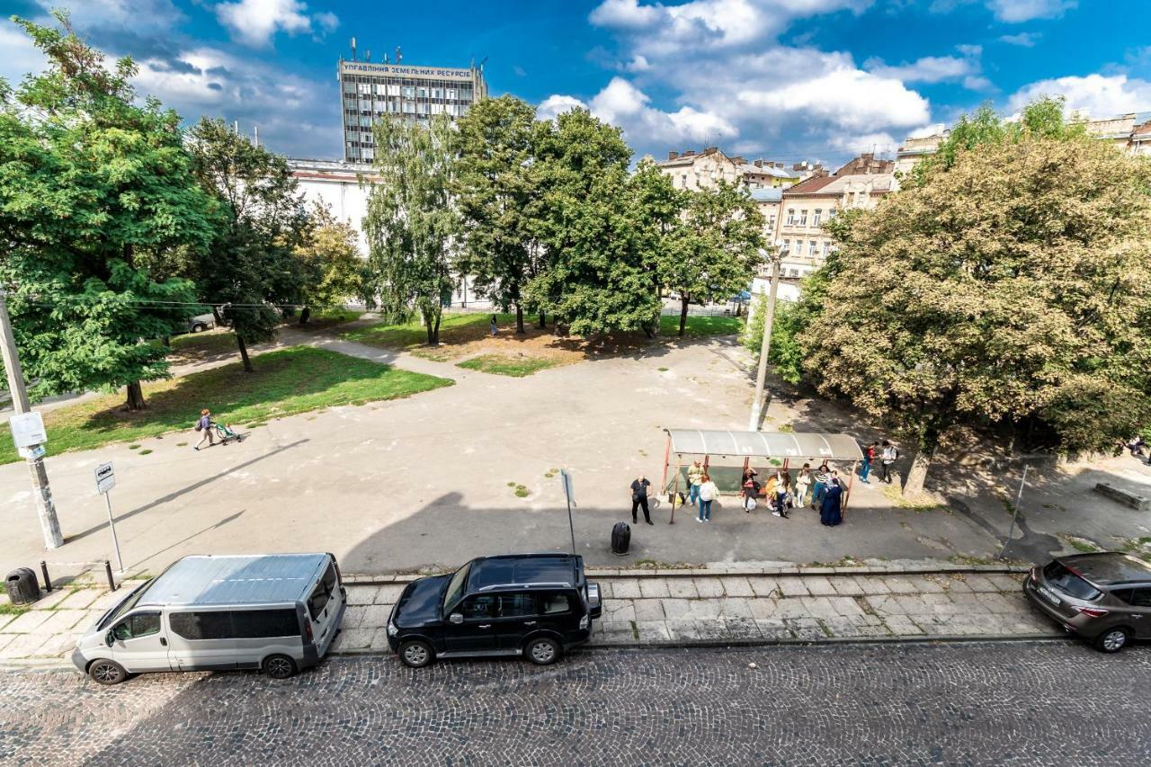 Kumpel Apartment Лвив Екстериор снимка