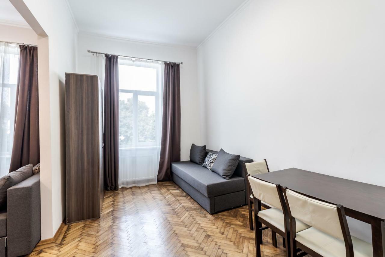 Kumpel Apartment Лвив Екстериор снимка