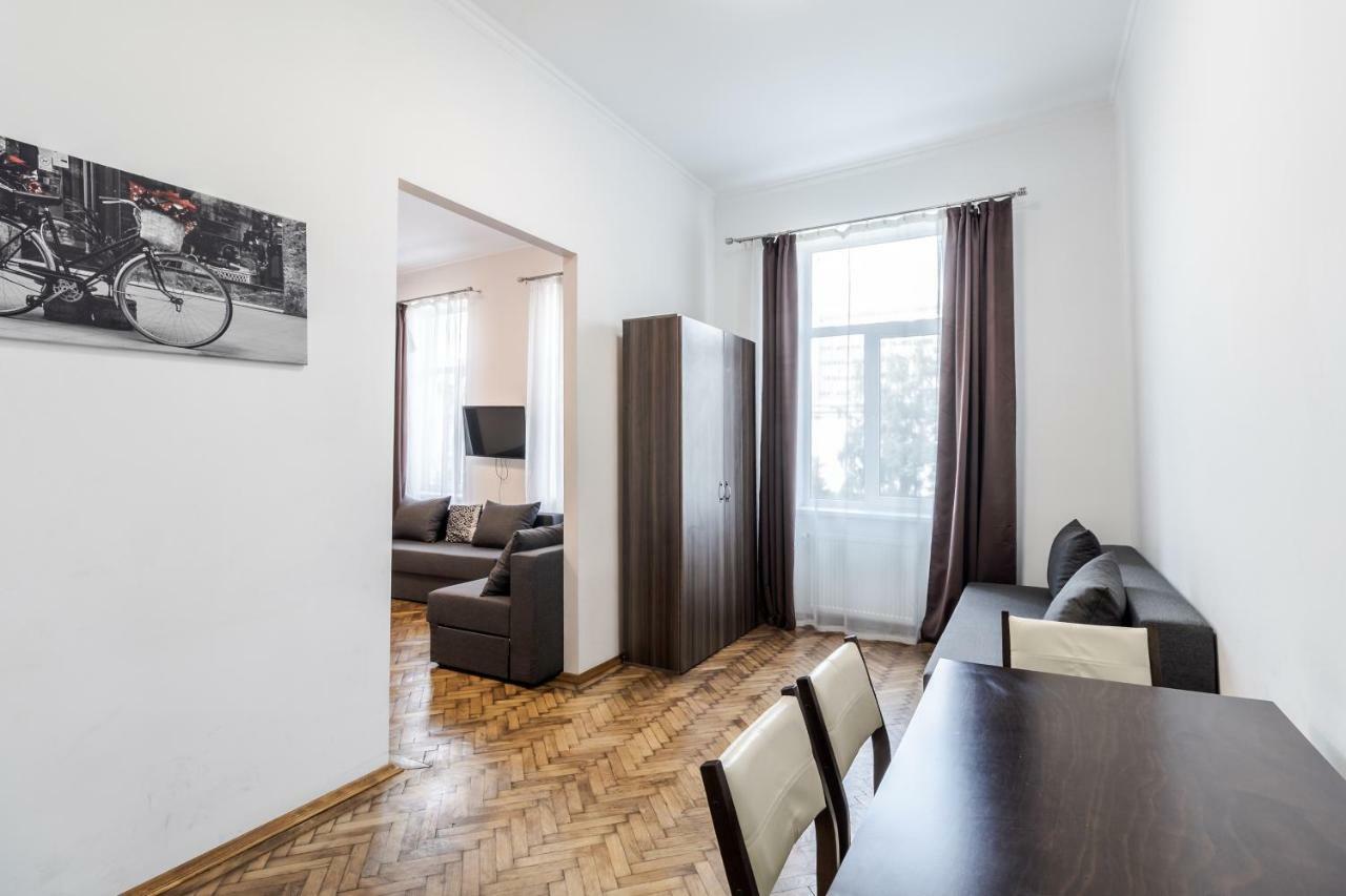 Kumpel Apartment Лвив Екстериор снимка
