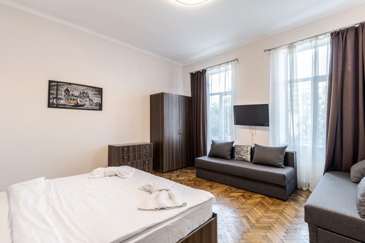 Kumpel Apartment Лвив Екстериор снимка
