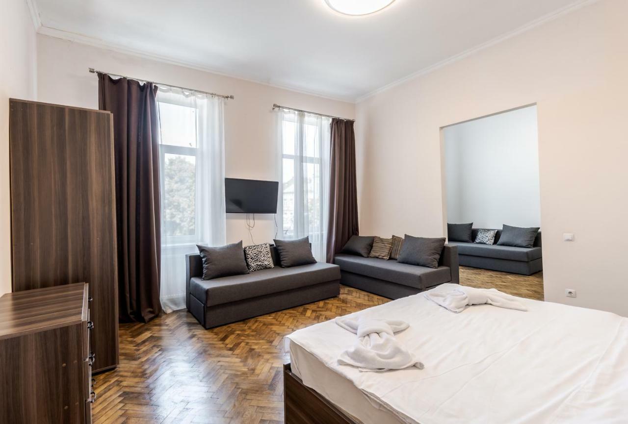 Kumpel Apartment Лвив Екстериор снимка